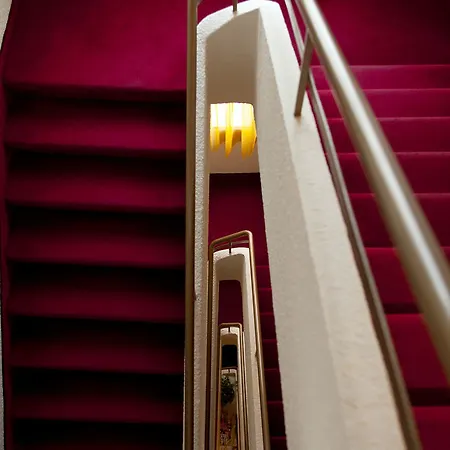 호스텔 L'auberge D'helene Centre
